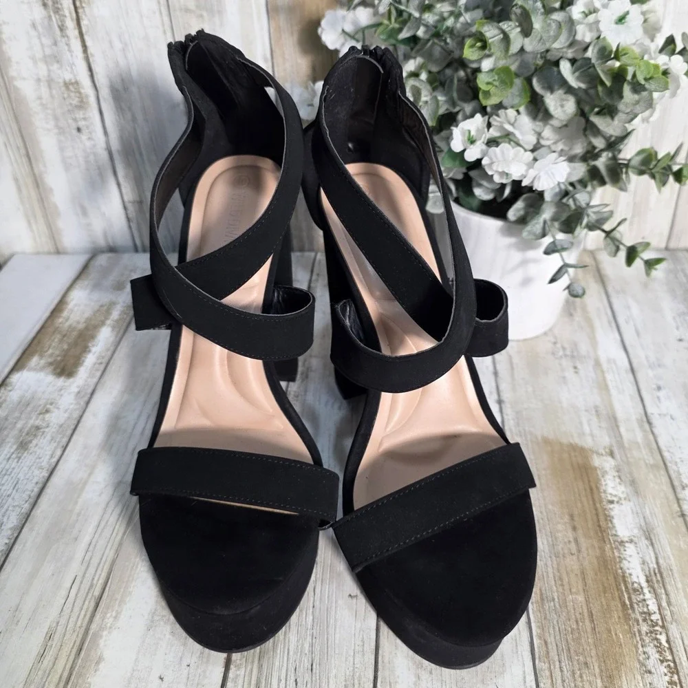 Wild Diva Lounge Black Faux Suede Platform Block Heel Sandals Womens 10 Back Zip